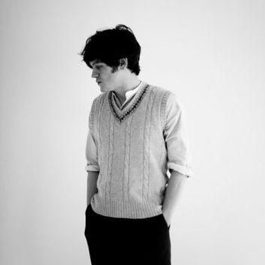 Iwan Rheon photo 13