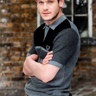Iwan Rheon photo 10