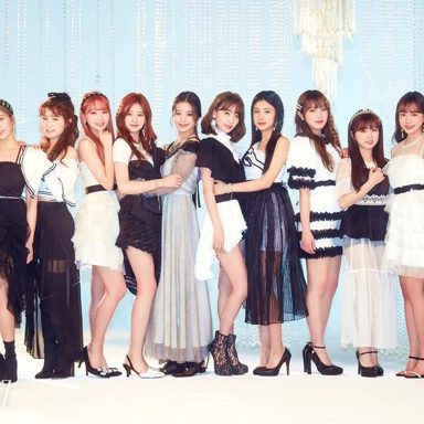 IZ*ONE photo 20