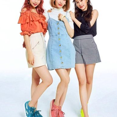 IZ*ONE photo 16
