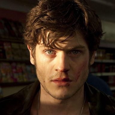 Iwan Rheon photo 9