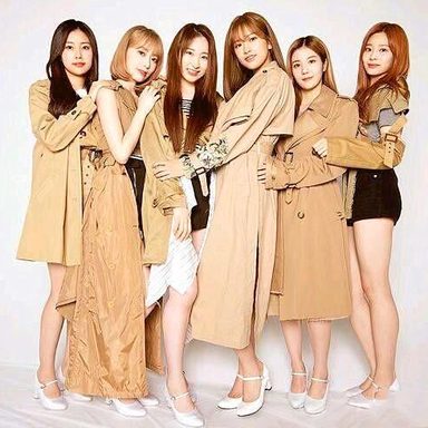 IZ*ONE photo 35