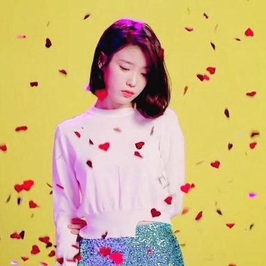 IU photo 25