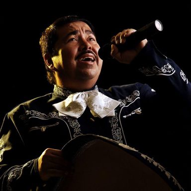 Jairo Valente y Su Mariachi 2000