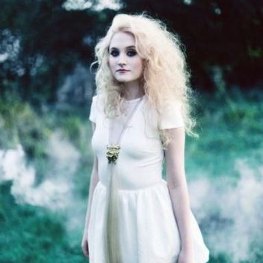 Janet Devlin