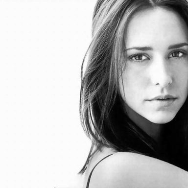 Jennifer Love Hewitt photo 20