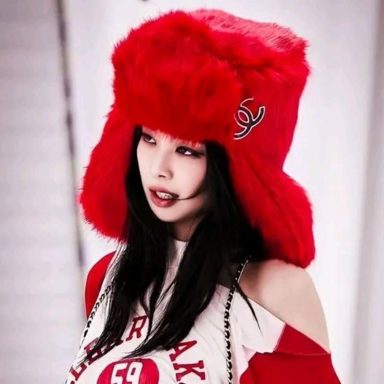 JENNIE