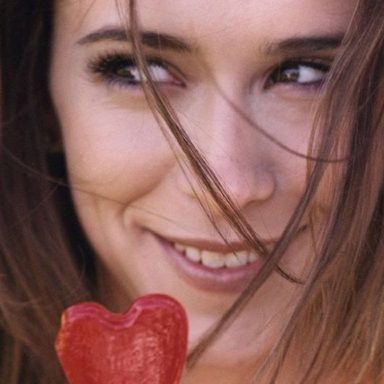Jennifer Love Hewitt photo 22