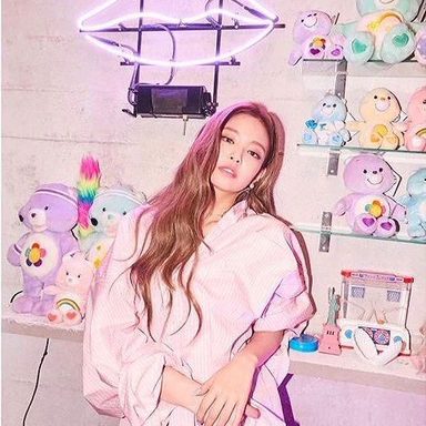 JENNIE photo 93
