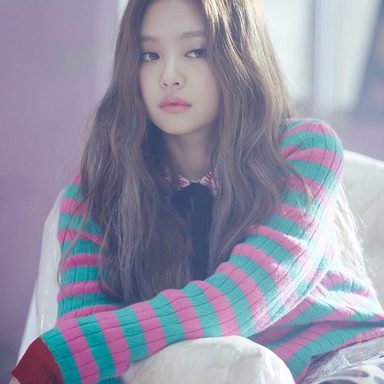 JENNIE photo 92