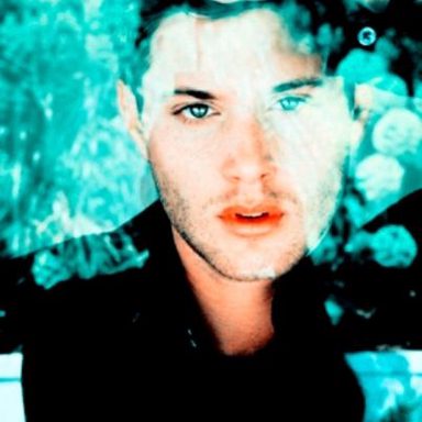 Jensen Ackles photo 19
