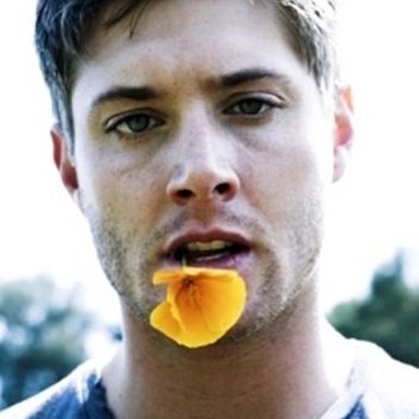 Jensen Ackles photo 24