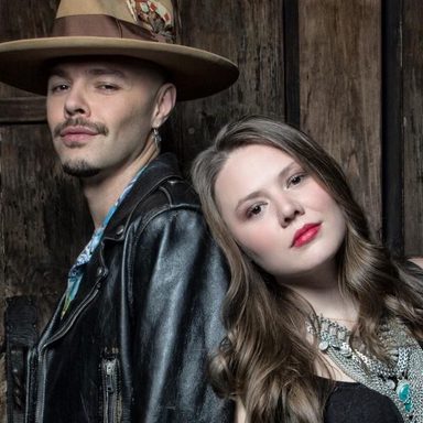 Jesse & Joy photo 9