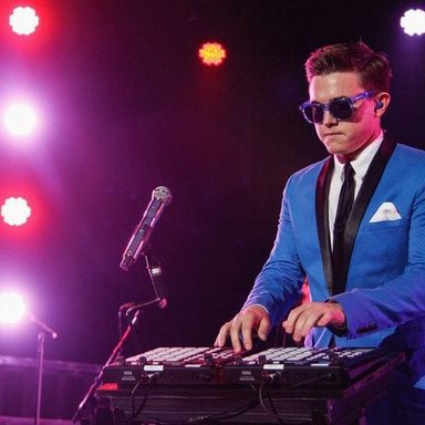 Jesse McCartney photo 36