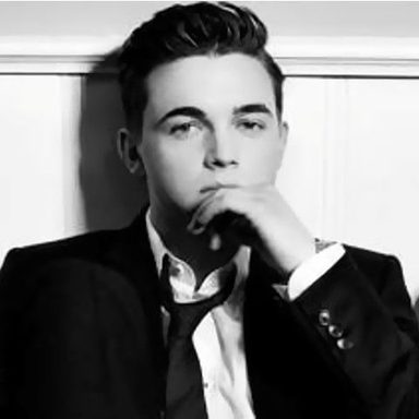 Jesse McCartney photo 54