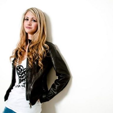Jessica Brando photo 9