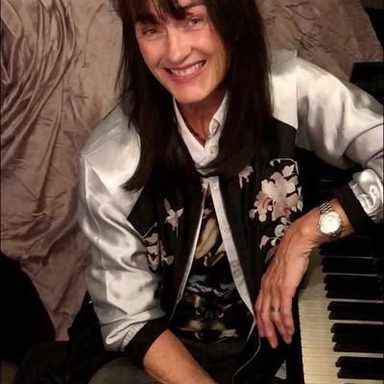 Joanne Hogg