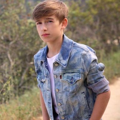 Johnny Orlando photo 23