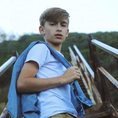 Johnny Orlando photo 26