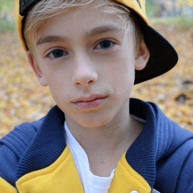 Johnny Orlando photo 16