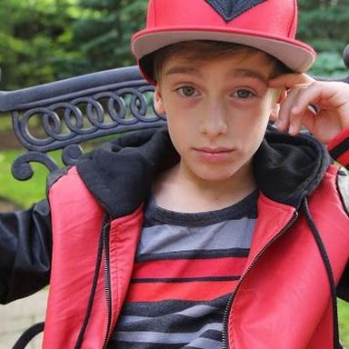 Johnny Orlando photo 34