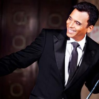 Jon Secada