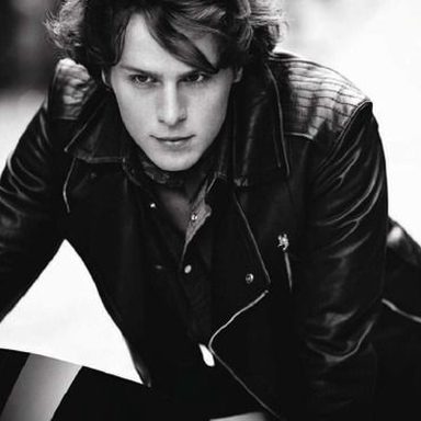 Jonathan Groff