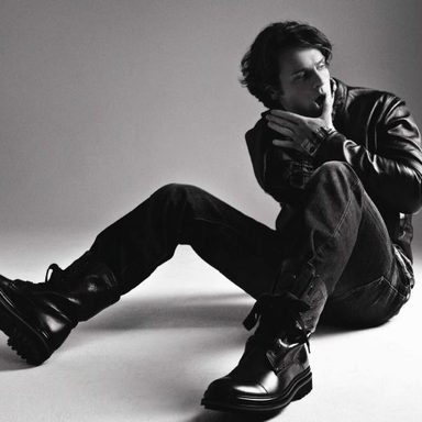 Jonathan Groff
