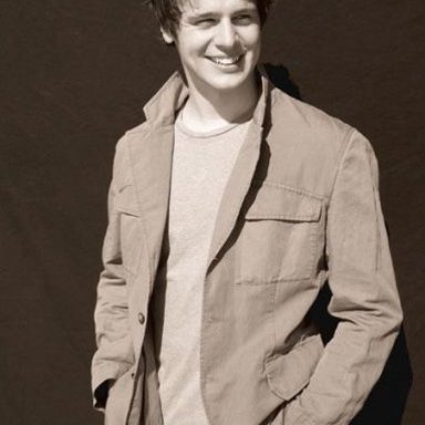 Jonathan Groff