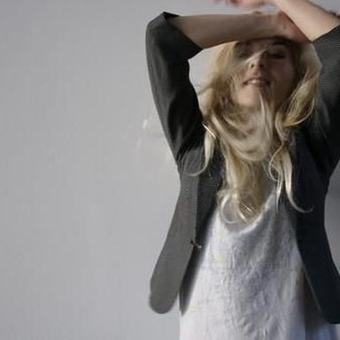 Jonna Lee