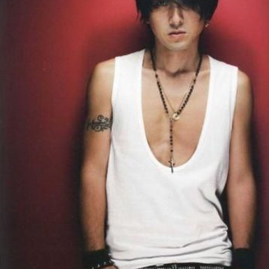 J (Jun Onose)