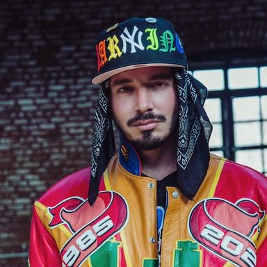 J Balvin photo 22