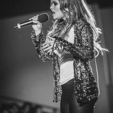 Jacquie Lee