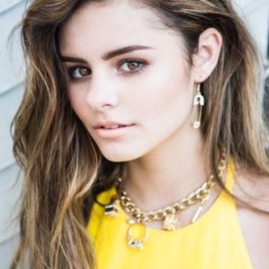 Jacquie Lee