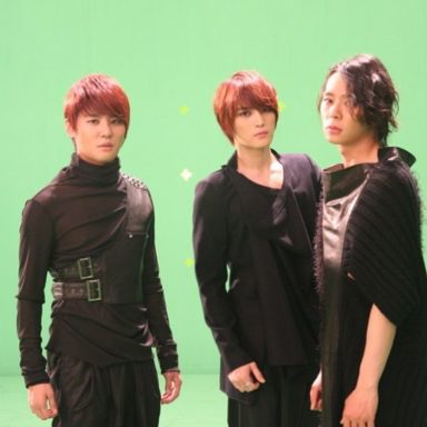 JYJ photo 12