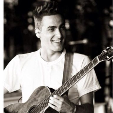 Kendall Schmidt photo 9