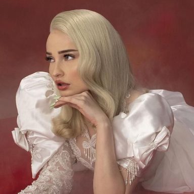 Kim Petras photo 21