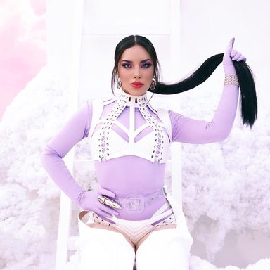 Kim Loaiza photo 12