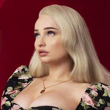 Kim Petras photo 26