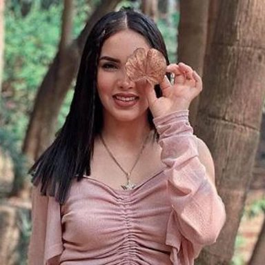 Kim Loaiza photo 9