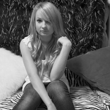 Kim Petras photo 197