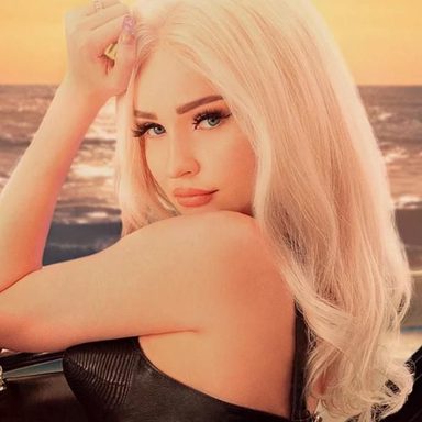 Kim Petras photo 15