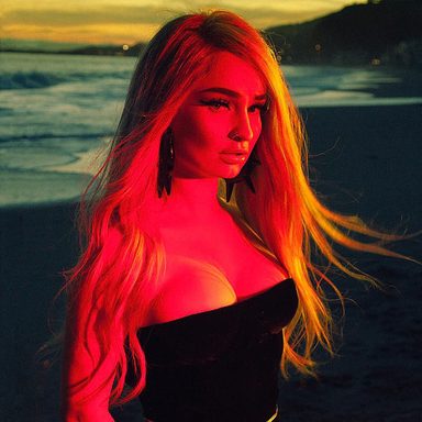 Kim Petras photo 37