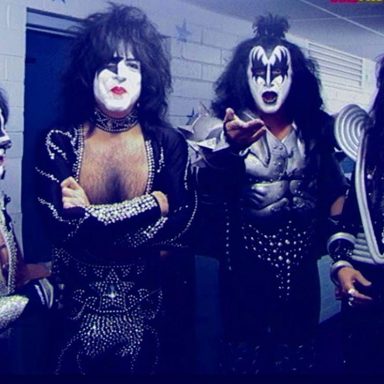 KISS photo 19