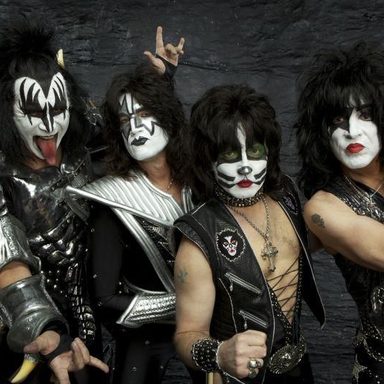 KISS photo 24