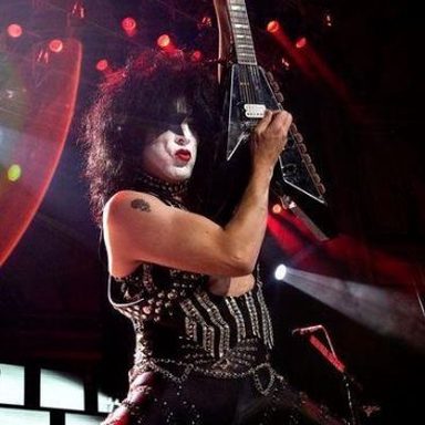 KISS photo 56