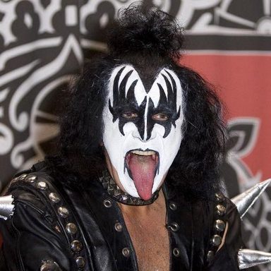 KISS photo 28