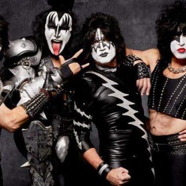 KISS photo 10
