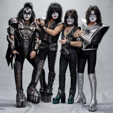 KISS photo 9