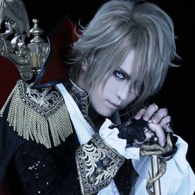 Kamijo photo 13